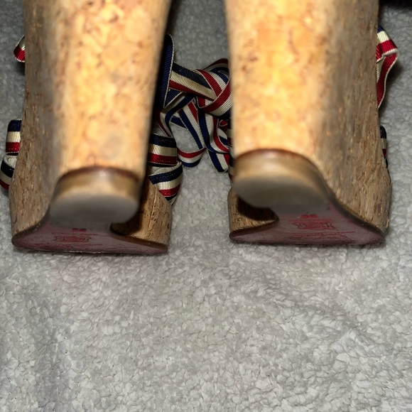 Christian Louboutin Pre-Owned Wedges size 39 - Picture 6 of 6
